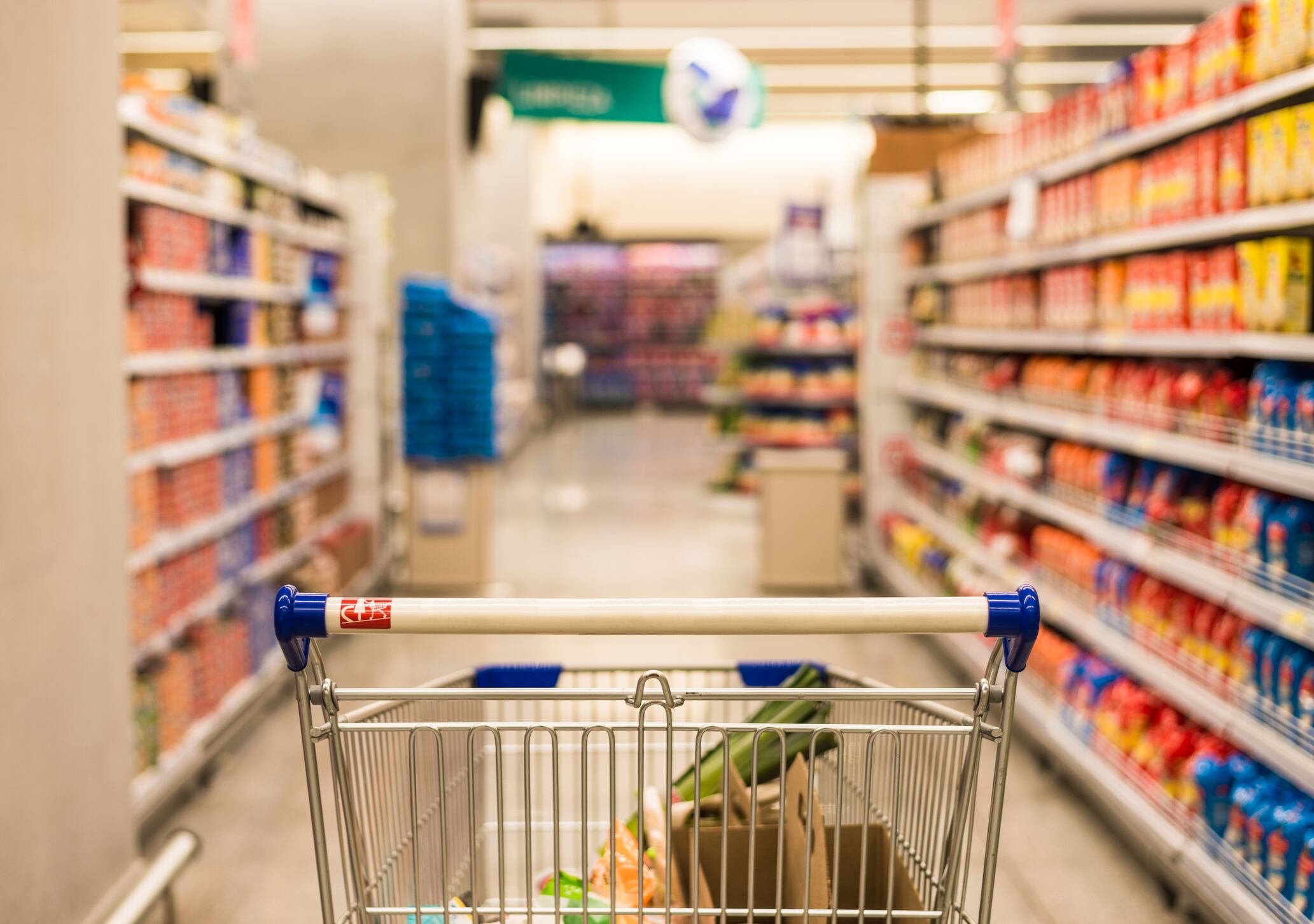 Supermarket-in-Argentina-C-Getty-Images-Aleksandr_Vorobev.jpg