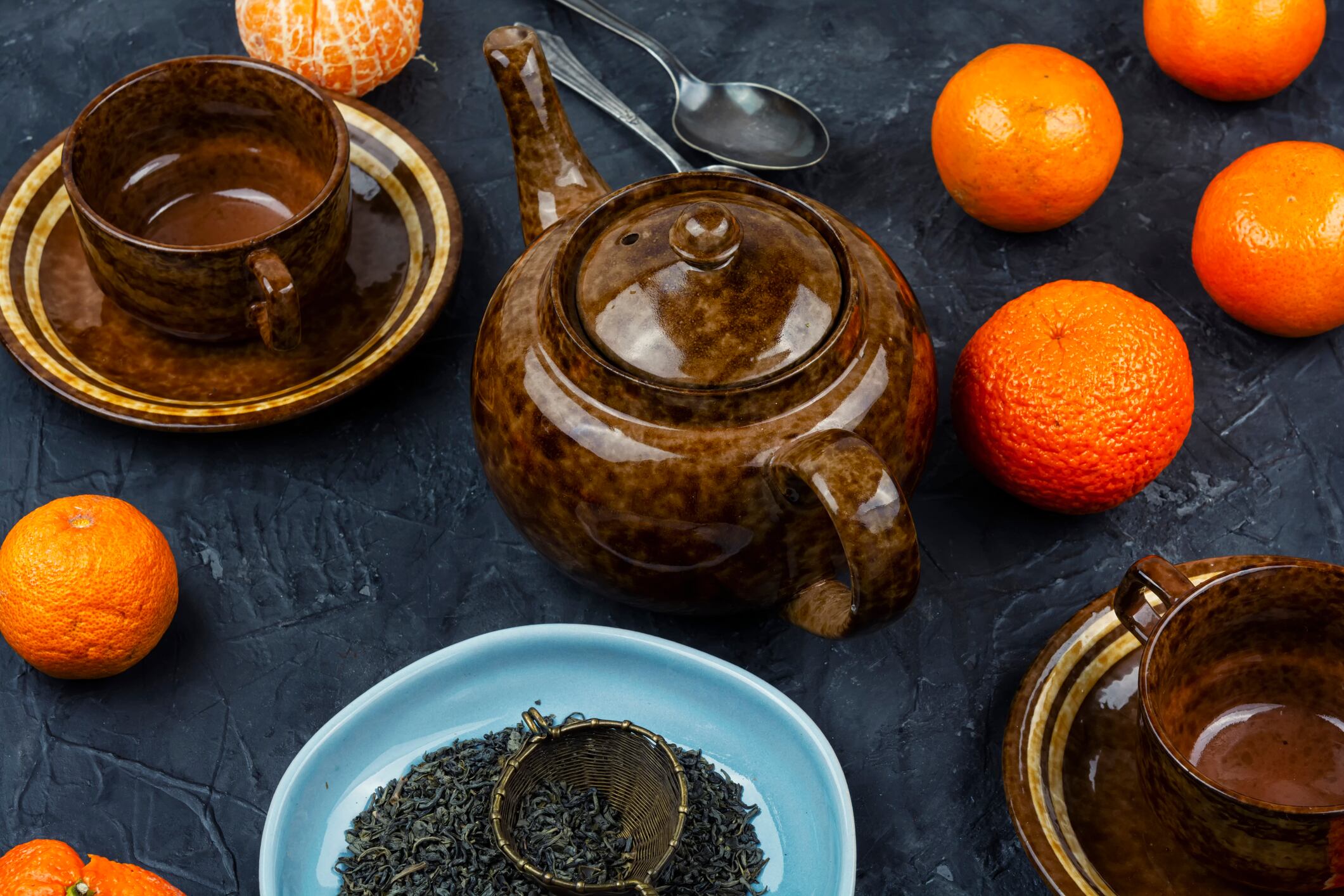 China taps tourism and e-commerce to boost rural tea and oranges