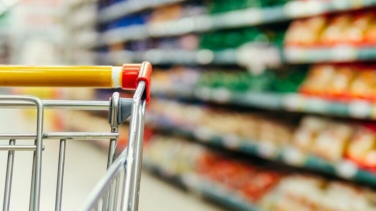 GettyImages-Fascinadora-shop-supermarket.jpg