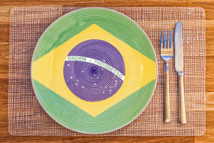 Conflicting messages found on food and beverage labels in Brazil