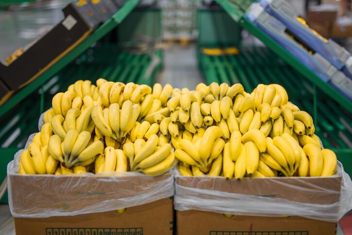 GettyImages-Roman-Chekhovskoy-bananas.jpg
