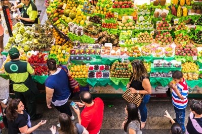 Open air markets in urban hubs still play a central role in the typical food shopping routine of many Brazilians. ©GettyImages/	filipefrazao