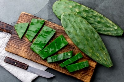 Fresh nopal cactus is eaten as a vegetable in Mexico but the dried powder is higher in nutrients such as fibre and calcium. © GettyImages/LarisaBlinova